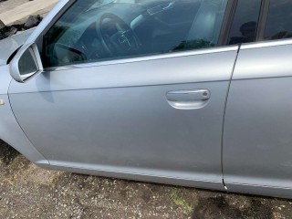 Уплотнитель двери передней левой, Audi A6 2001-2005