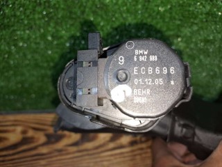 Моторчик заслонки печки, ориг. номер 6942989, BMW 5 E60/E61 2002-2007