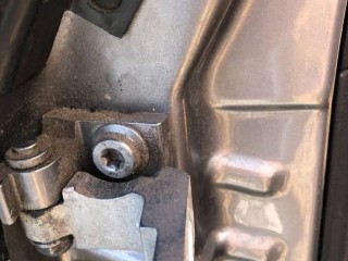 Петля двери передней правой, Volkswagen Passat 2000-2005