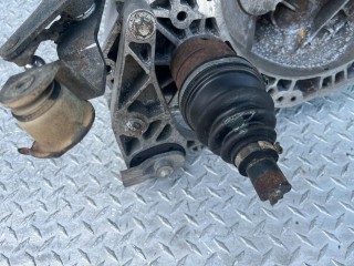 Подушка крепления кпп, Opel Astra 1998-2009