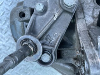 Кронштейн КПП, ориг. номер 2212225D, Citroen C4 2004-2014
