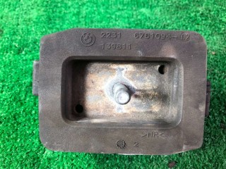 Подушка крепления кпп, ориг. номер 139811, 2231676109402, BMW 5 E60/E61 2002-2007