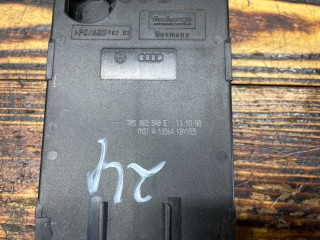 Подстаканник, ориг. номер 7M5862549E, YM21A13564, Ford Galaxy 2000-2006