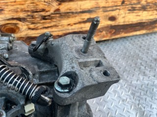 Кронштейн КПП, ориг. номер 7M3399135A, Ford Galaxy 2000-2006