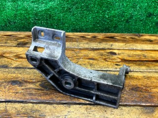 Крепление ТНВД, ориг. номер 8200157461, Renault Megane 1999-2003