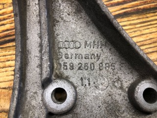 Кронштейн компрессора кондиционера, ориг. номер 59260885F, Audi A6 1997-2001