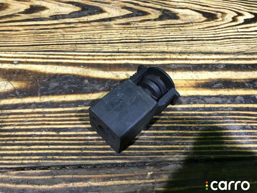 A2035040059 Кронштейн Mercedes C W203 2003г. - фото №3