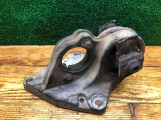 Кронштейн полуоси, ориг. номер 9637792580, Peugeot 406 1999-2004