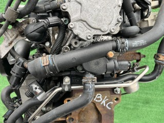 Фланец (тройник) системы охлаждения, ориг. номер 038121132D, Volkswagen Touran 2003-2006