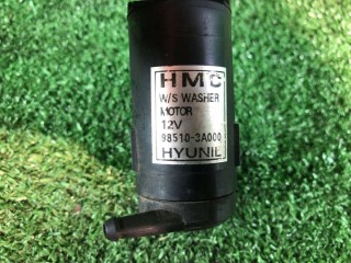 Насос (моторчик) омывателя фар, ориг. номер 985103A000, Hyundai Trajet 1999-2004