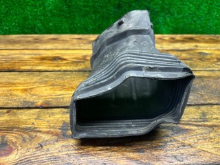 Воздухозаборник, ориг. номер 4F0129739B, Audi A6 2001-2005