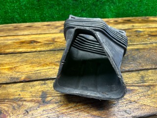 Воздухозаборник, ориг. номер 4F0129739B, Audi A6 2001-2005