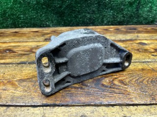 Кронштейн двигателя, ориг. номер 8D0199335Q, Audi A4 1994-1999