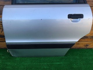 Накладка двери задней левой Audi 80 1986-1992, седан