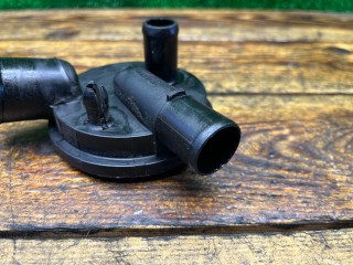 Маслоотделитель (сапун), ориг. номер 028129101D, 3911170975, Volkswagen Passat 1996-2001