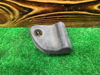 Отбойник капота (демпфер) Volkswagen Passat 2005-2010, универсал, 3C0823428