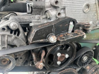 Кронштейн двигателя, 90538558, Opel Zafira A