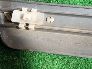 молдинг двери задней левой, ориг. номер A2106900582, Mercedes E W210 1995-1999