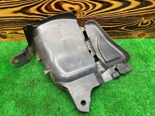 Защита арок передняя левая (подкрылок), ориг. номер 8200595798, Dacia Logan 2004-2008