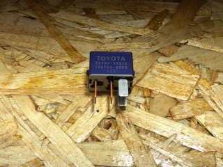 Реле втягивающее стартера, ориг. номер 2830028010, Toyota Avensis 2003-2006