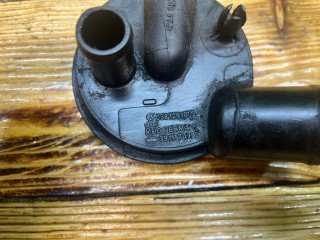 Маслоотделитель (сапун), ориг. номер 028129101D, Volkswagen Passat 1996-2001