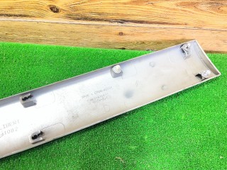 Накладка двери передней правой, ориг. номер 9631470977, Citroen Xsara Picasso 1999-2004