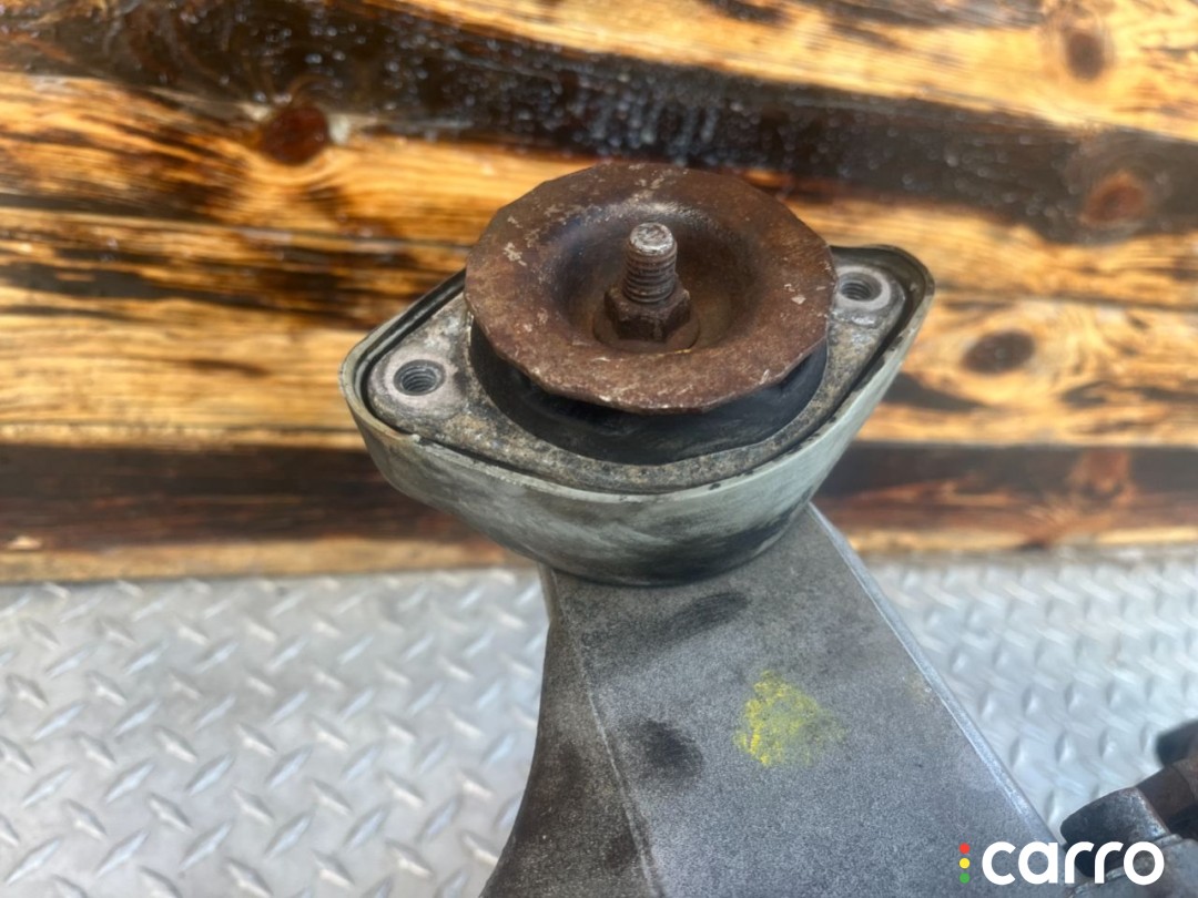 Подушка крепления кпп Audi A6 1997-2001, МКПП, фото 1