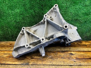 Кронштейн генератора, ориг. номер 8200115762, Renault Laguna 2001-2005