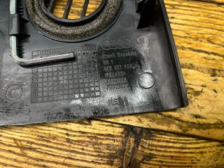 Накладка декоративная на торпедо, ориг. номер 4F0857085B, Audi A6 2001-2005