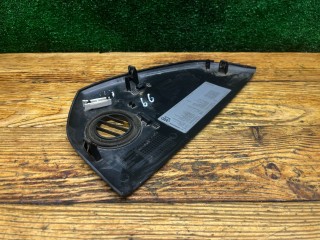 Накладка декоративная на торпедо, ориг. номер 4F0857086B, Audi A6 2001-2005