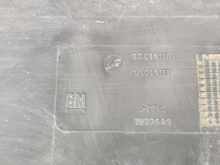 Накладка внутренняя на заднюю панель кузова, ориг. номер 1832989, 90439110, 90439111, Opel Vectra 1995-2000