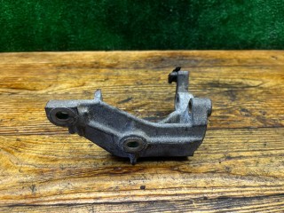 Крепление ТНВД, ориг. номер 7700115681, Renault Scenic 1996-1999