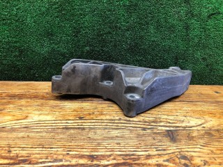 Кронштейн КПП, ориг. номер 24459820, Opel Zafira 2003-2006