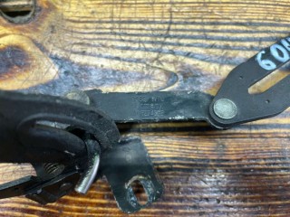 Замок капота, ориг. номер 4A0823480B, Audi A6 1994-1997