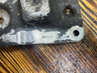 Кронштейн подрамника, ориг. номер 8D0399542B, Audi A6 1997-2001