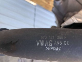 Патрубок радиатора, ориг. номер 6Y0121086F, Volkswagen Polo 2001-2005