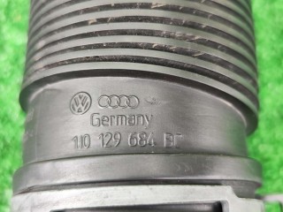 Патрубок воздушного фильтра, ориг. номер 1J0129684BC, Volkswagen Golf 1997-2006