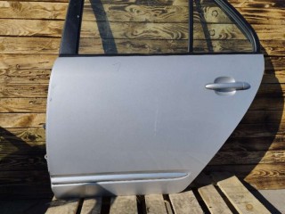 Накладка двери задней левой, Kia Carens 2002-2006