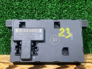 Блок управления двери, ориг. номер 2038201285, Mercedes C W203 2000-2004