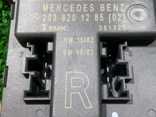 Блок управления двери, ориг. номер 2038201285, Mercedes C W203 2000-2004