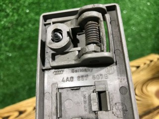 Ручка внутренняя потолочная, ориг. номер 4A0857607B, Audi A6 1994-1997