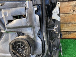 Ограничитель открывания двери передней, Mercedes C W203 2000-2004