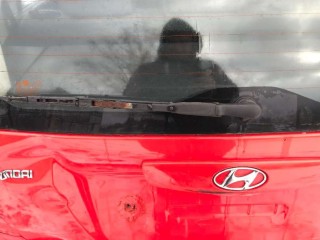 Щеткодержатель задний Hyundai Getz 2002-2005, хетчбэк 5 дв., левый руль