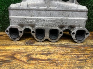 Коллектор впускной, ориг. номер 038129713AB, Volkswagen Passat 1996-2001