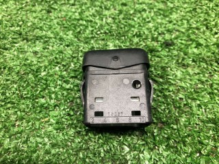 Кнопка антипробуксовочной системы (ABS/ESP), ориг. номер 0065450807, 32080305, Mercedes Sprinter W901-905 2000-2006
