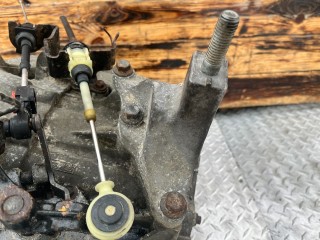 Кронштейн КПП, ориг. номер 3S717M125CA, Ford Mondeo 2000-2003