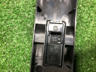Кнопка стеклоподъемника переднего правого, ориг. номер 13228709, Opel Zafira 2003-2006