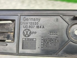 Кронштейн крепления бампера переднего, ориг. номер 1J0807184A, Volkswagen Golf 1997-2006