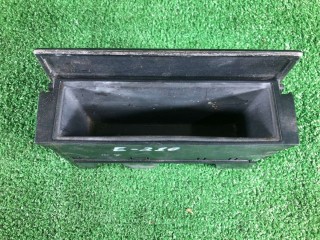 Бардачок, ориг. номер 2106830091, A2106830710, Mercedes E W210 1995-1999
