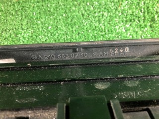 Бардачок, ориг. номер 2106830091, A2106830710, Mercedes E W210 1995-1999